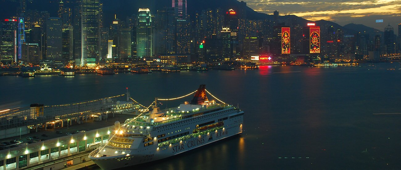 Hong Kong © Matthew Laird Acred and Carl Manfred Luig/CC BY-SA 3.0