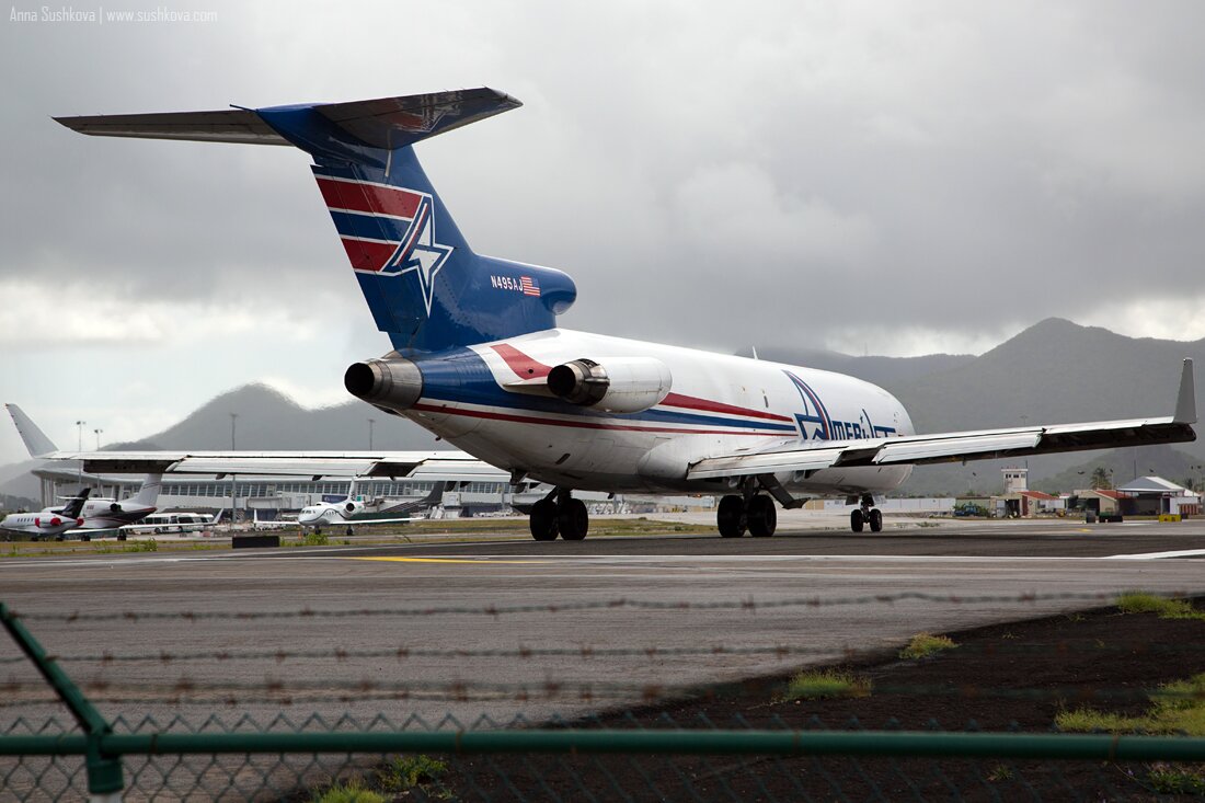 10narrow-bodied-aircrafts-of-sint-maarten.jpg