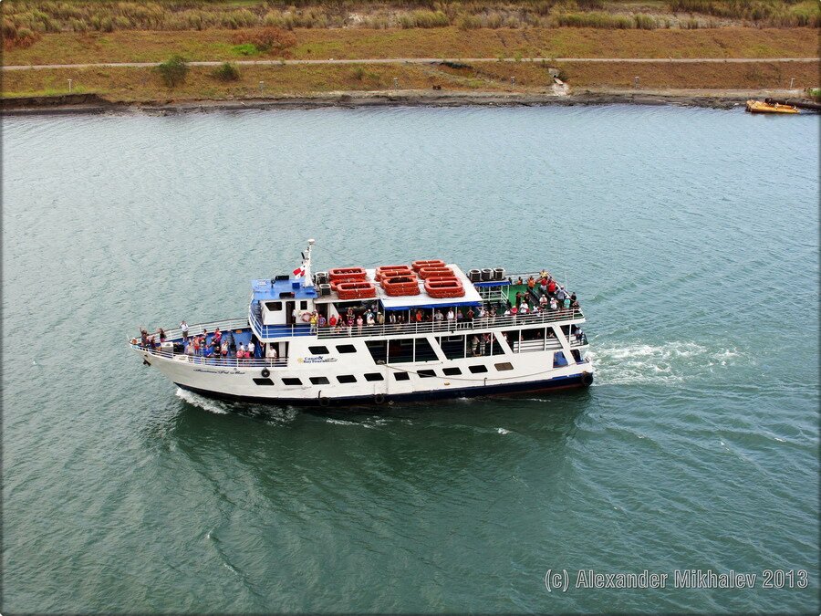 12another-passage-through-the-panama-canal.jpg