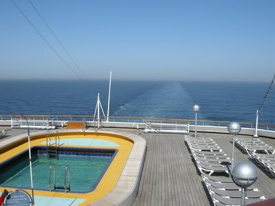 12cruise-as-a-way-of-vacation.jpg