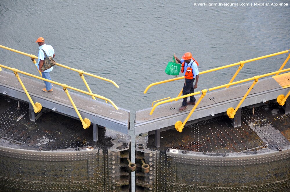 16the-panama-canal-trip-p1.jpg