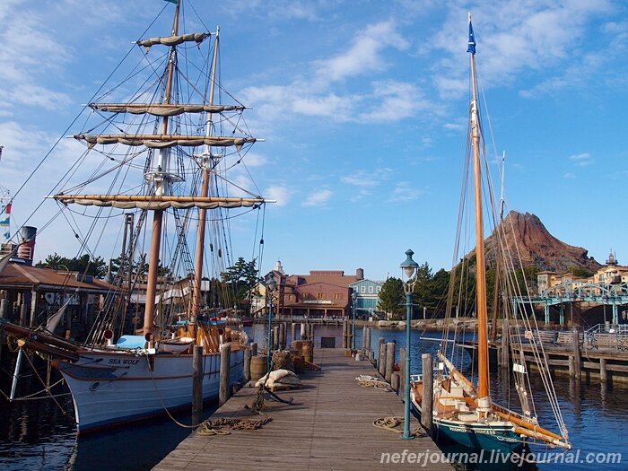 16tokyo-disneysea-park-p1.jpg