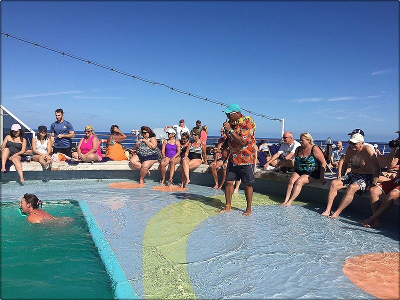18new-year-holidays-cruise-on-hal.jpg