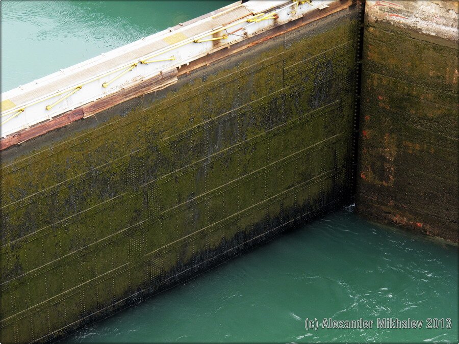 19another-passage-through-the-panama-canal.jpg