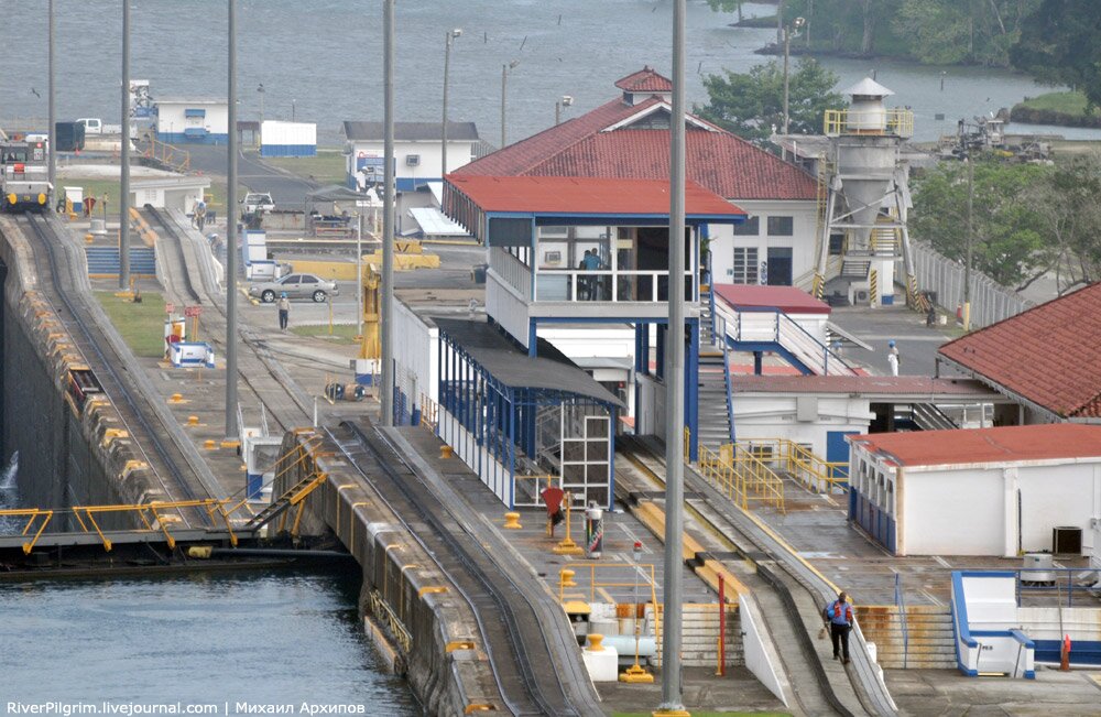 22the-panama-canal-trip-p1.jpg