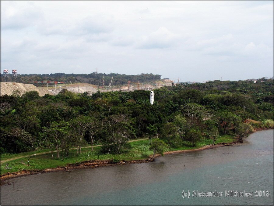 23another-passage-through-the-panama-canal.jpg