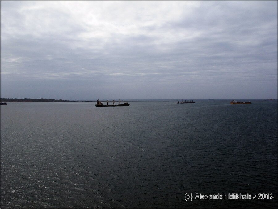 27another-passage-through-the-panama-canal.jpg