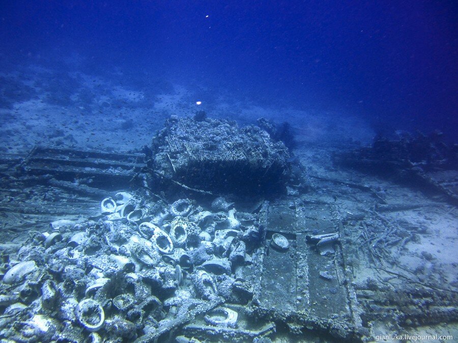 32underwater-egypt.jpg