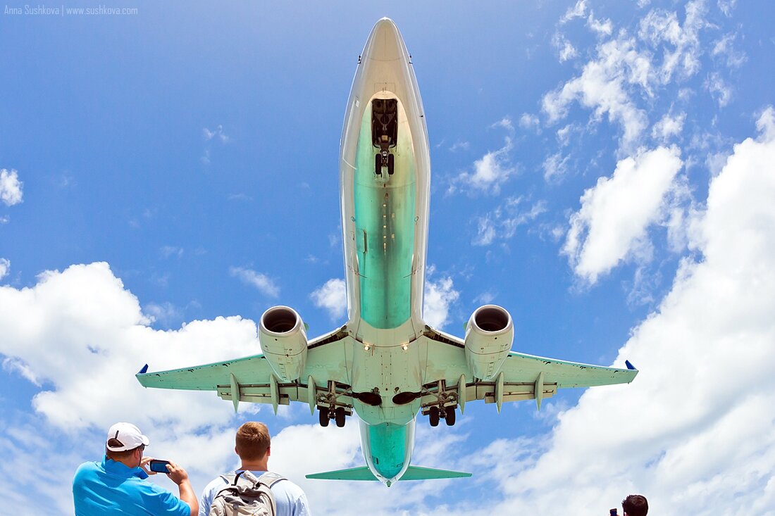 46narrow-bodied-aircrafts-of-sint-maarten.jpg