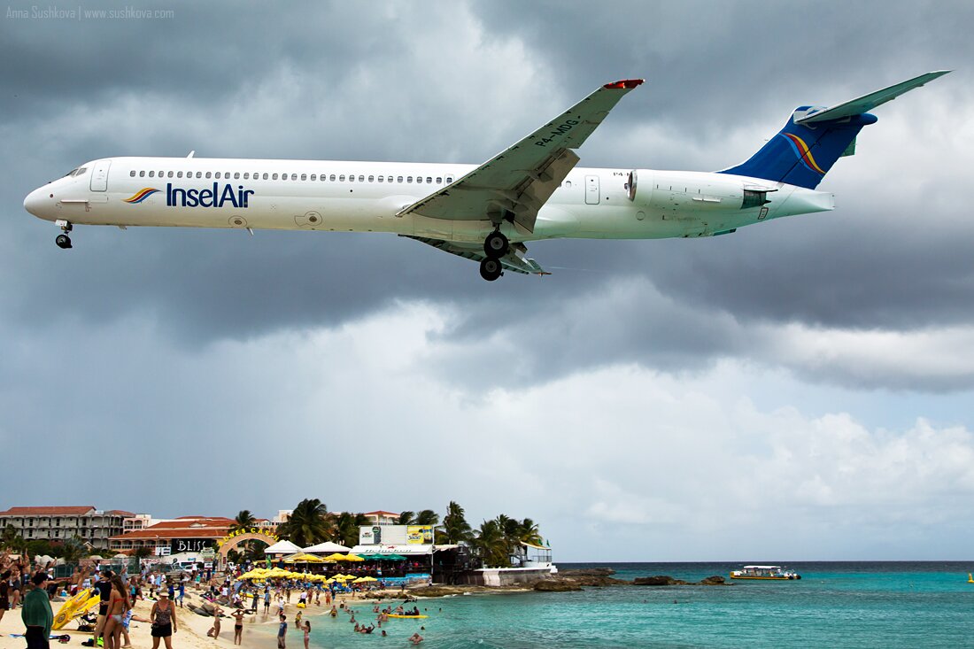 5narrow-bodied-aircrafts-of-sint-maarten.jpg