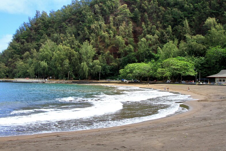 84hawaii-cruise-the-island-of-maui.jpg