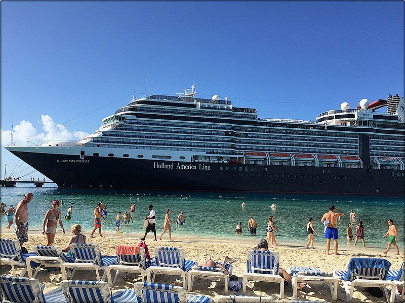 8new-year-holidays-cruise-on-hal.jpg