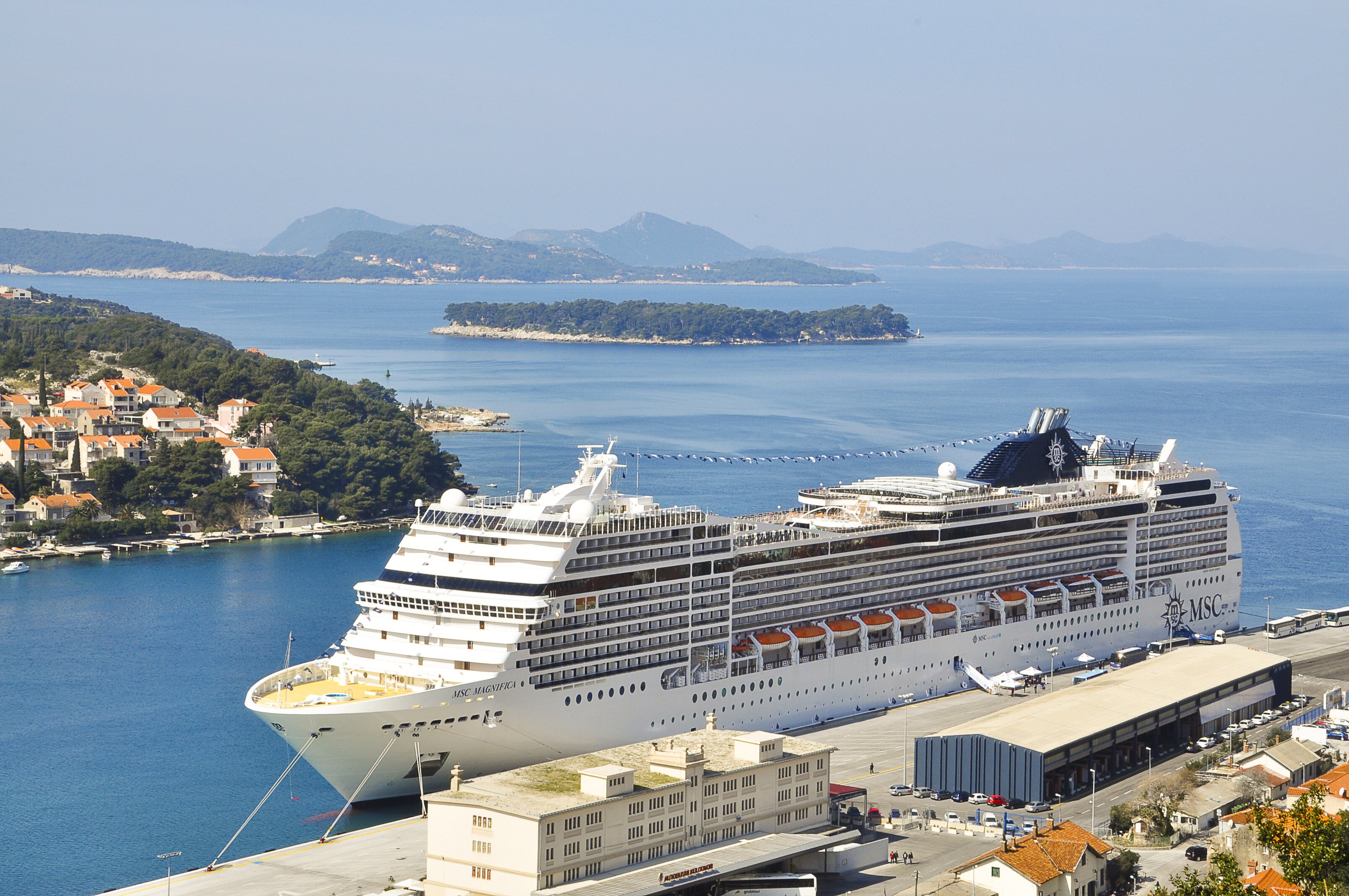 MSC1013206_Ship_MSC_Magnifica.jpg