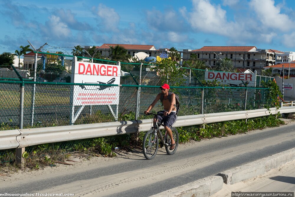 25st-maarten-the-most-famous-caribbean-island.jpg