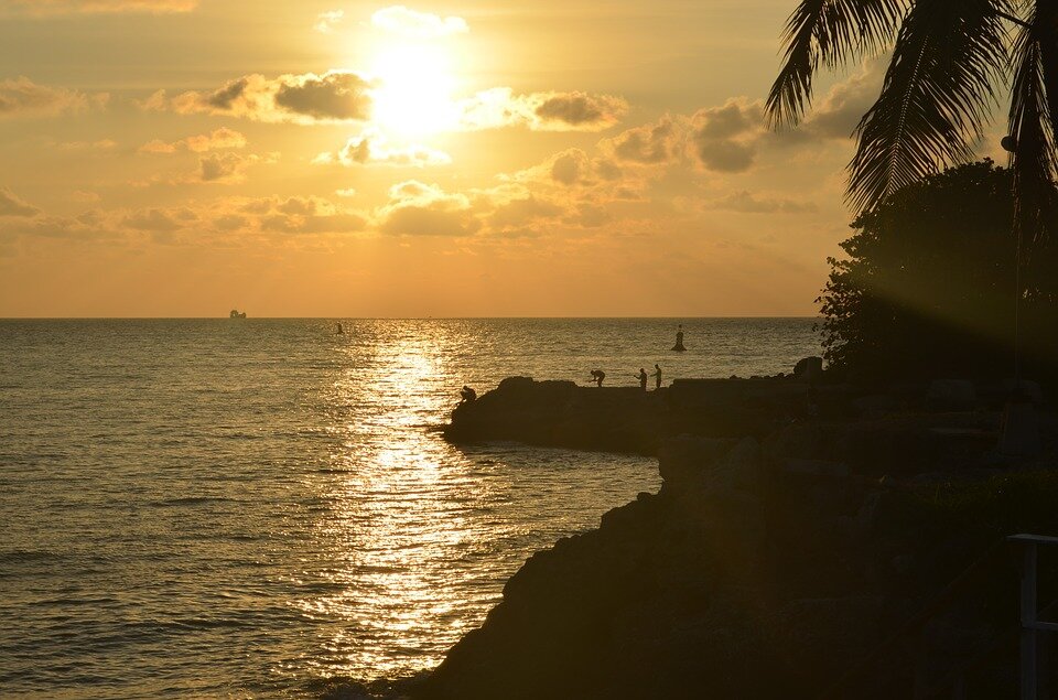 3carnival-paradise-havana-cuba.jpg