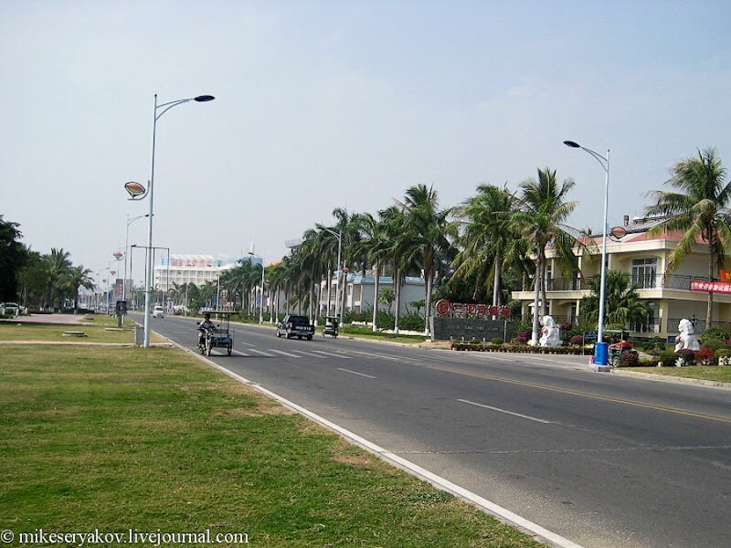 4chinese-island-of-hainan.jpg