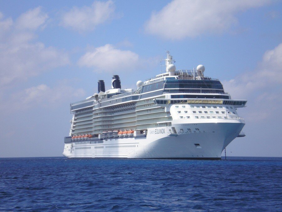 4royal-caribbean-family.jpg