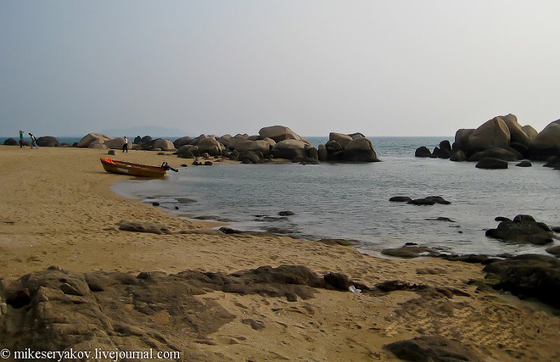 7chinese-island-of-hainan.jpg