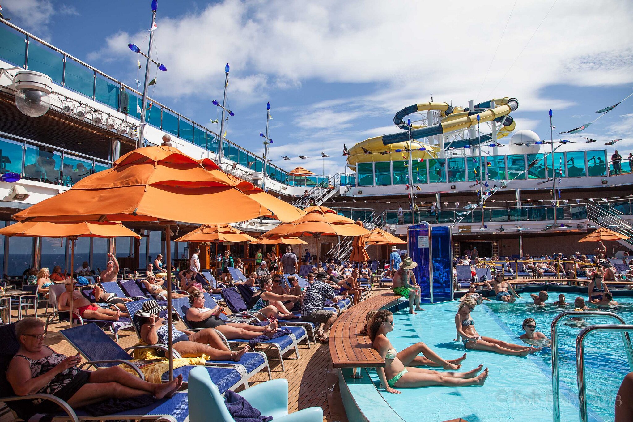 8-places-carnival-dream-5.jpg