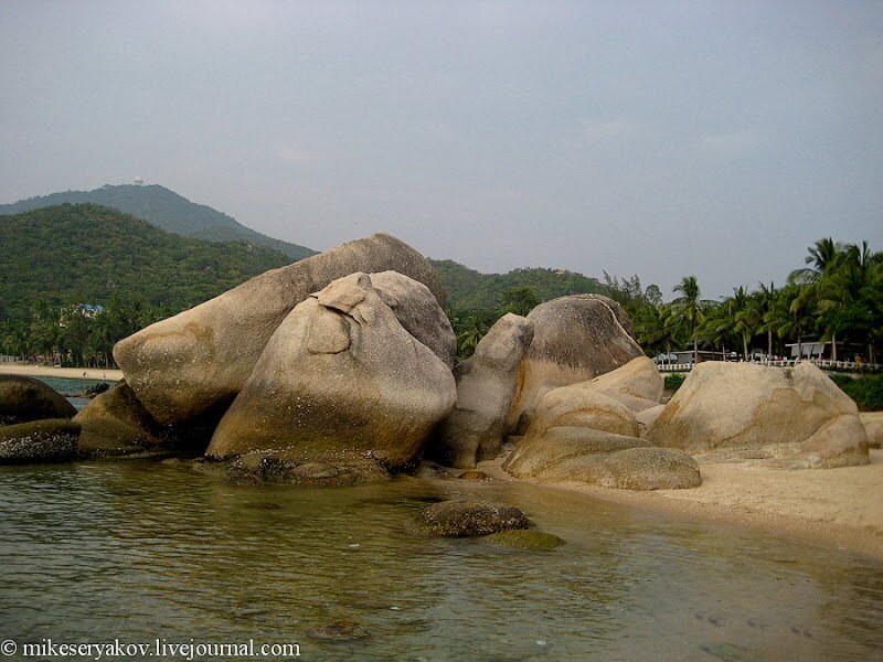 8chinese-island-of-hainan.jpg