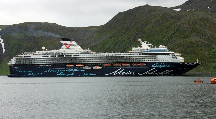 9royal-caribbean-family.jpg